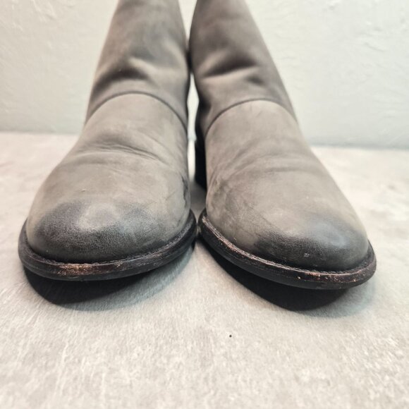 Steve Madden Ankle Booties Size 7 Gray Distressed Leather Low Heel Western Boots - Picture 2 of 9